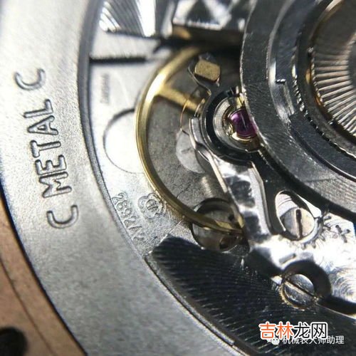 宾卡达手表是什么机芯,宾卡达手表怎么样。不好千万不要买这手表。两三个月就坏了。麻烦的很，他们找理由不给退货。我找就不能代