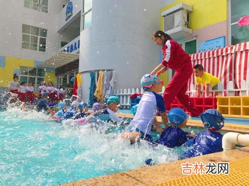 冬泳不怕冷的原因,冬泳的人在水里感觉不冷而上岸后感觉冷为什么