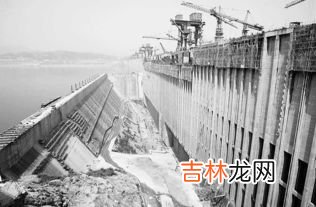 三峡大坝全长多少米,三峡大坝长多少宽多少