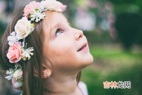 莯做名字的寓意女孩,起名的寓意是什么和哪个字配女孩 字取名女宝宝大全