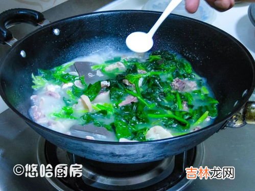 菠菜和羊肉可以一起吃吗,羊肉和菠菜能一块儿吃吗?