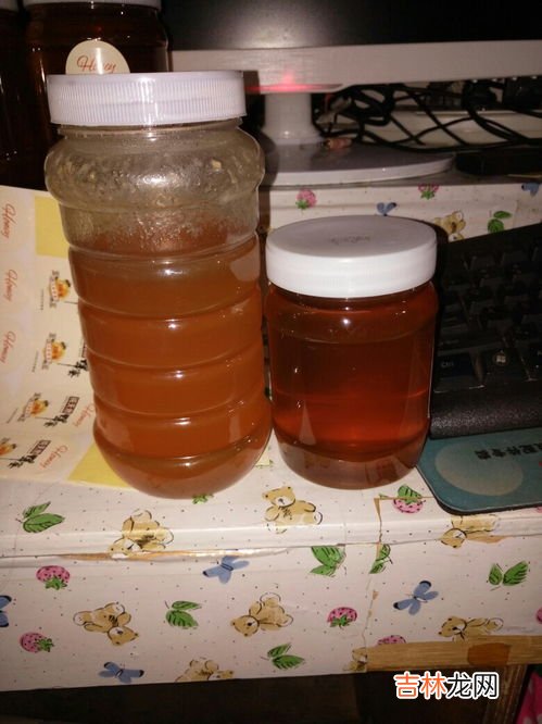 蜂蜜放久了有酸味是怎么回事,结晶的蜂蜜闻起来发酸?