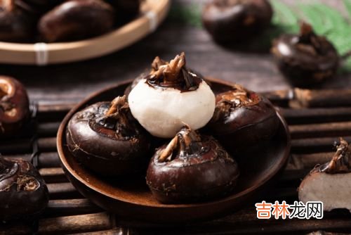 荸荠发绿了还能吃吗,荸荠发黄还能吃吗?