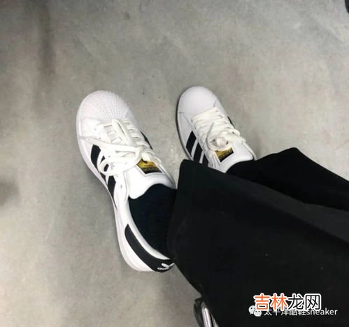 阿迪达斯运动鞋鉴别,如何鉴别真假adidas的运动鞋？