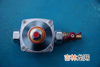 天然气自闭阀拉起来又弹回去怎么办,自闭阀一拔就弹回去怎么解决