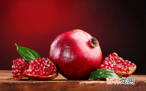 虾跟石榴能一起吃吗,虾跟石榴能一起吃吗