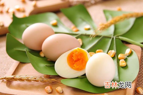 洋鸡蛋和草鸡蛋的区别,如何辨别是草鸡蛋还是洋鸡蛋?