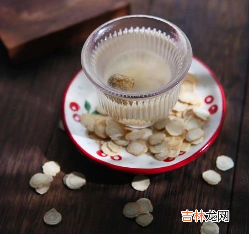 西洋参和什么搭配泡水,西洋参要怎么吃,适合与什么茶一起冲泡?