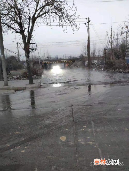 水结冰的温度是多少,水沸腾时的温度是多少度，水结冰时的温度是多少度