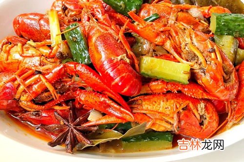 青虾和红虾的区别是什么,青壳和红壳的小龙虾有什么区别?哪种更干净?