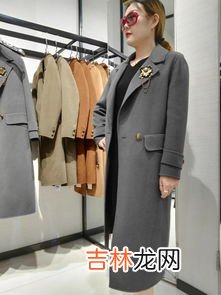 羊绒大衣在家怎么洗可以脱水吗,羊绒大衣自己在家里怎么清洗呀？
