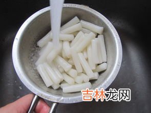 年糕长毛了还能吃么,发霉的年糕还可以吃吗 发霉的年糕还能吃吗