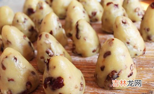 年糕长毛了还能吃么,发霉的年糕还可以吃吗 发霉的年糕还能吃吗