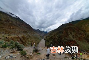 东达山在哪里,318川藏线中国最美的景观大道，十个必去景点是哪？