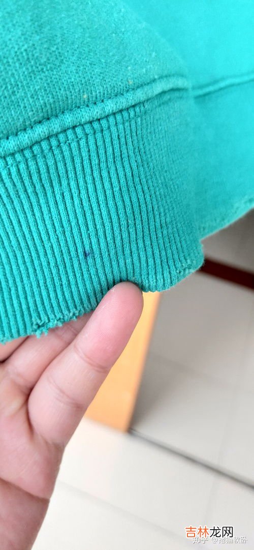 怎样去掉衣服上的染发剂,染发剂弄到衣服上怎么清洗?