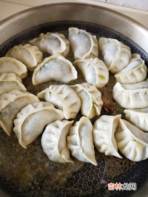 怎么做鸡蛋煎饺,韭菜鸡蛋煎饺怎么做