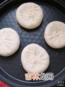 怎么做蒜苗饼吃,祘苗炒饼丝的做法