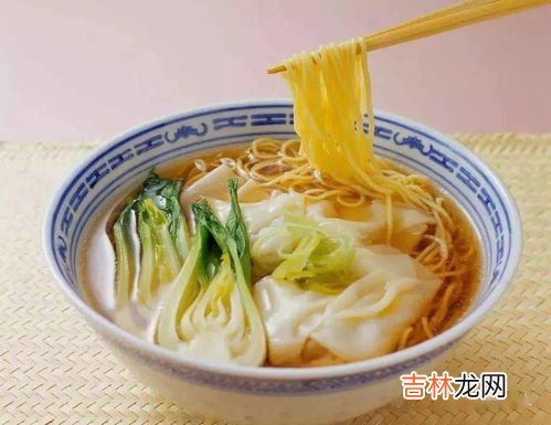 预防煮面食汤溢出来的方法,煮面的时候怎样才能使汤不溢出来?