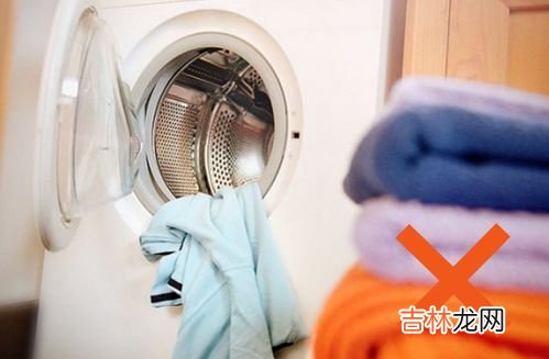 肥皂洗衣服留下白印如何去掉,怎样去掉衣服上的肥皂印？