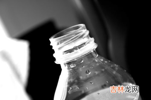 纯净水 矿泉水过期了还能喝吗,过期了的矿泉水能喝吗?