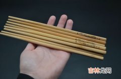 用清水洗筷子等于吃细菌,每天用清水洗筷子可以洗掉细菌吗？正确的做法是什么？