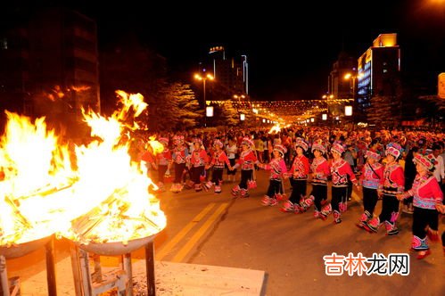 火把节习俗,彝族的火把节有什么习俗?