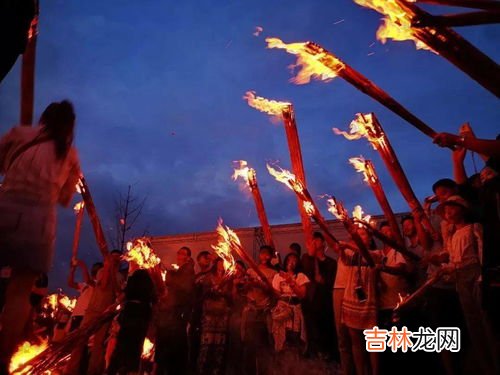 火把节习俗,彝族的火把节有什么习俗?