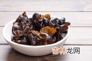 口菇内部发黑还能吃吗,口蘑里面发黑了还能吃吗