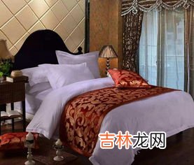 酒店床尾放的一块布,到底有什么用,酒店床上那块布到底是干啥用的