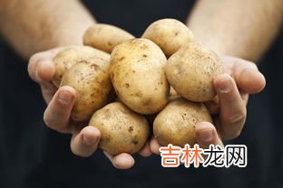 土豆第二天黑了能吃吗,切开的土豆隔夜变黑了还能吃吗?
