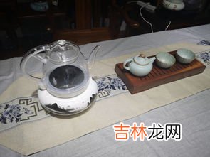 坐便水垢太厚清除妙招,马桶污垢清除8个小妙招