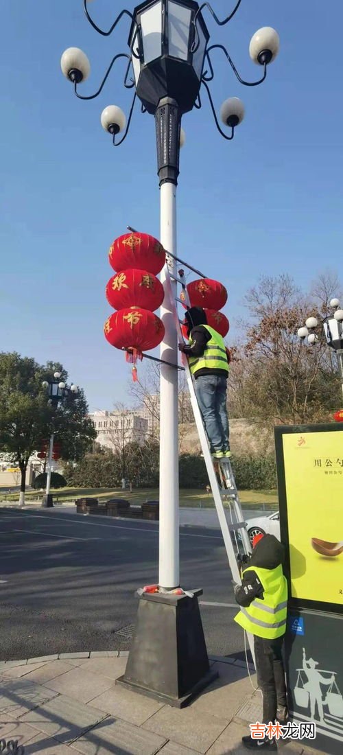 提灯笼的棍子一般被叫做什么,手提灯笼什么意思