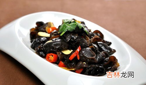 泡木耳隔夜能吃吗,木耳泡过捞出来隔夜后能吃吗