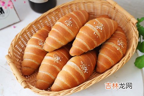 椰肉是软的还是脆的,椰肉太硬怎么吃