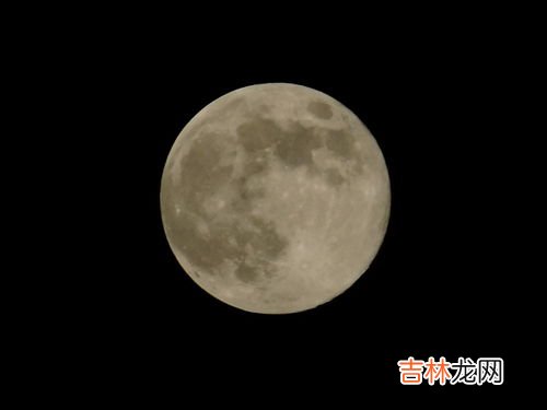 阴天会有月亮吗,在阴天的时候我好像看到了太阳和月亮同时出现的场景，真的会发生吗？