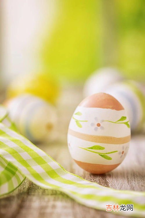 鸡蛋叫魂自动立起来什么原理,鸡蛋立起来见鬼的说法可信吗?鸡蛋立起来是怎么做到的?