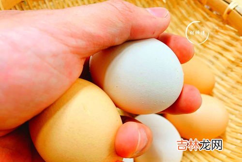 鸡蛋叫魂自动立起来什么原理,鸡蛋立起来见鬼的说法可信吗?鸡蛋立起来是怎么做到的?