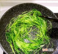 芽菜和梅菜的区别有什么,芽菜是梅干菜吗？芽菜和梅干菜有什么区别？