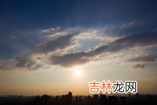 北半球太阳日出日落方向,北半球夏季太阳日出日落方向