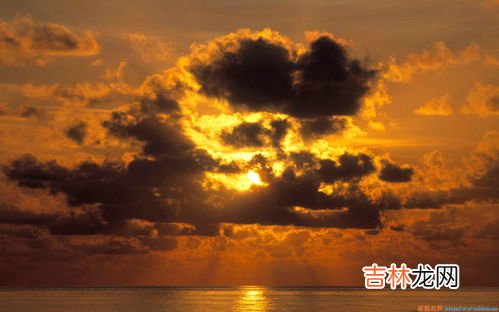 北半球太阳日出日落方向,北半球夏季太阳日出日落方向