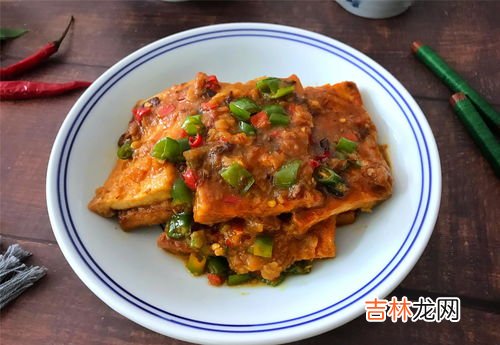 豆腐发红了还能吃吗,豆腐放几天表面发红还能吃吗