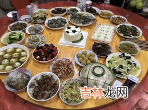 年夜饭的风俗和由来,年夜饭的由来简短20字是什么?