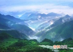 天姥山位于什么地方,梦游天姥山中的天姥山位于什么地方