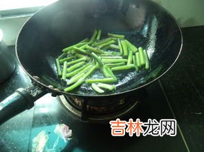 蕨苔菜怎么做好吃,海带能和蕨苔菜一起吃吗？