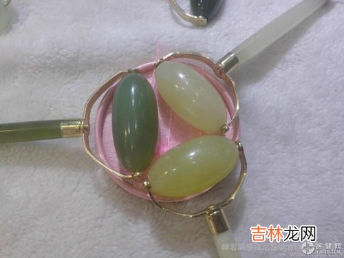 岫玉和翡翠的区别,翡翠和岫玉有什么区别