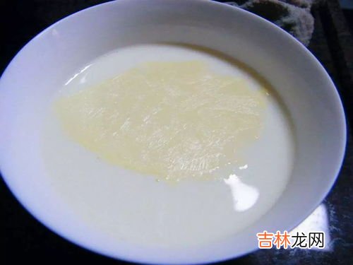 热牛奶为什么会有奶皮,为什么牛奶加热后表面会产生一层奶皮