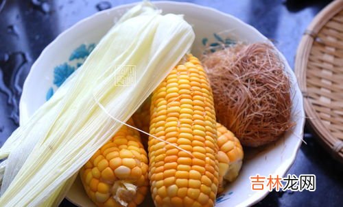 煮玉米为什么要放盐,煮玉米是我们常见的玉米的烹饪方式,煮玉米加盐起什么作用?在何时加?
