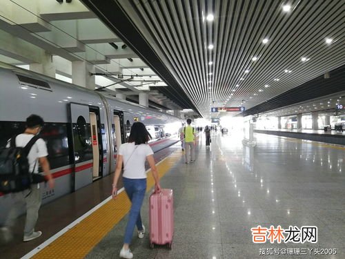 轻轨和地铁的区别是什么,轻轨和地铁的区别是什么？