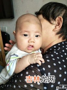 为什么宝宝不竖抱就哭闹,两个月宝宝不竖抱就哭