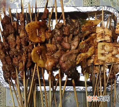 鸡架是什么部位,鸡锁骨和鸡架的区别？